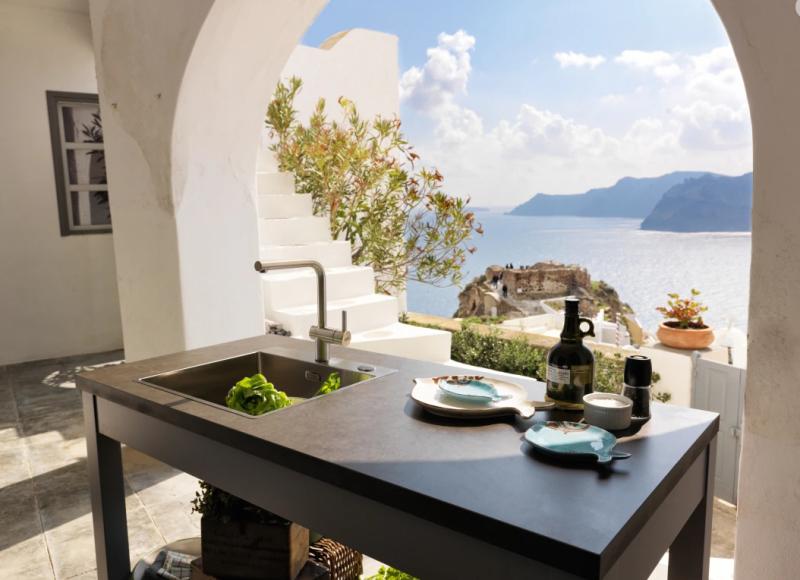 Franke Kitchen tap Atlas Neo swivel spout pvd gun metal 115.0638.828