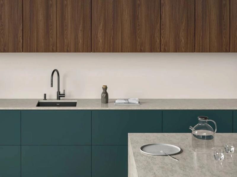 Franke Kitchen tap Eos Neo with spout pull-out spray head brushed black 115.0666.438