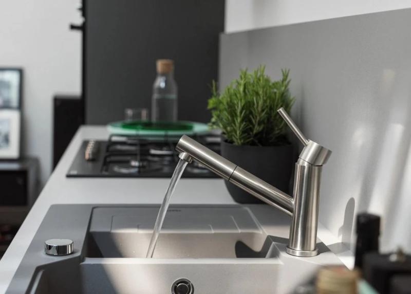 Franke Orbit solid stainless steel low kitchen tap with pull-out spout stainless steel 115.0569.461