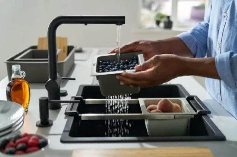 Franke universal accessories in set of 5, cutting board, insert tray, draining mat and storage tray 112.0655.489