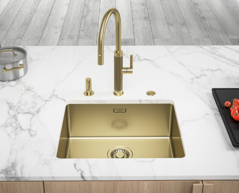 Franke Mythos Masterpiece Kitchen Faucet Gold with J-Spout and Pull-Out Spray - 115.0711.558