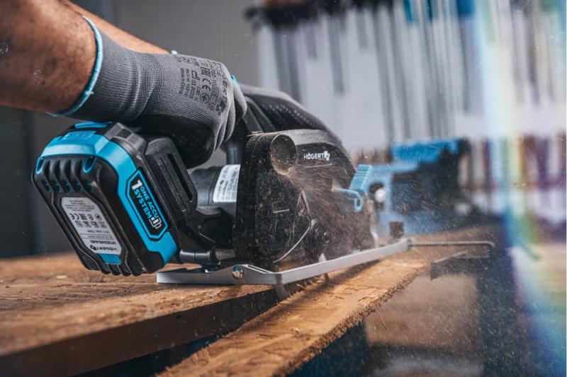 CORDLESS BRUSHLESS CIRCULAR SAW 18V