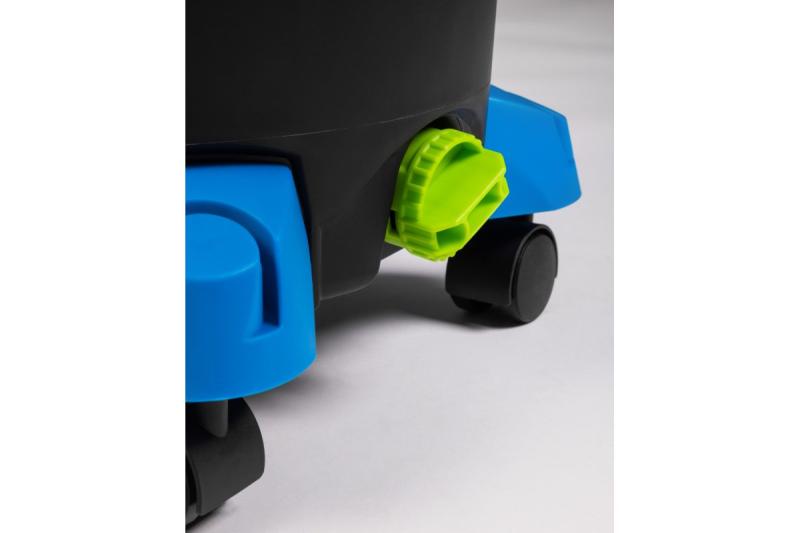 Wet and dry universal vacuum cleaner 20 l