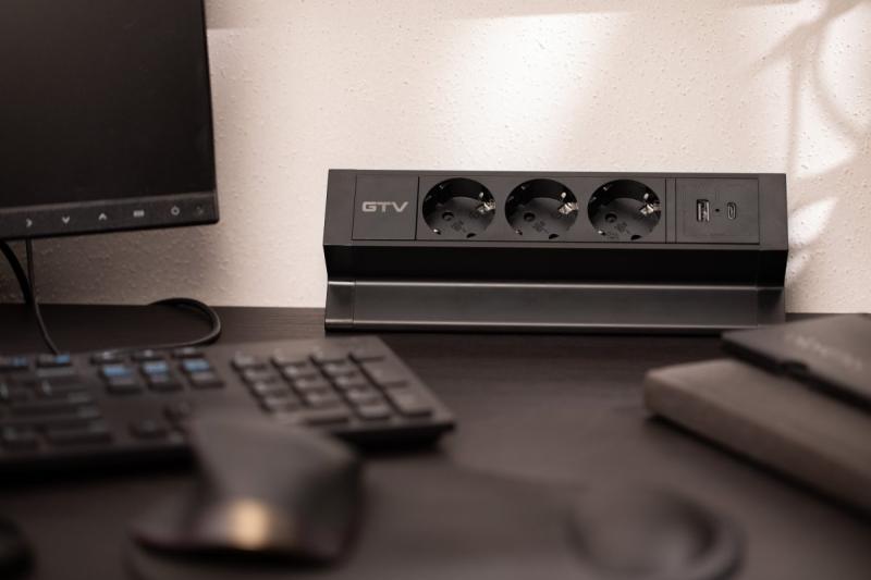 Furniture socket BASCO, 3xSHUKO, USB A+C, cable 1.5 m, black