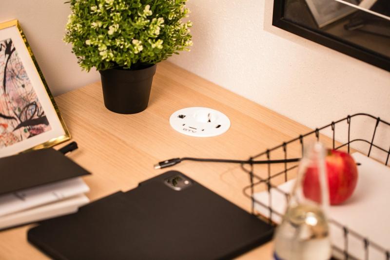 Furniture socket RONDO, 1xSHUKO, 1xUSB-A, 2xUSB-C, HDMI, RJ45 cable 1.5 m, white