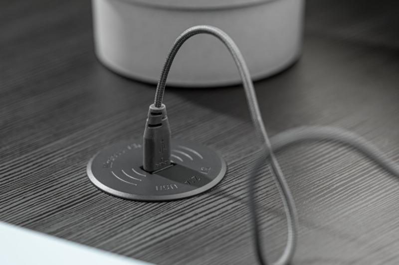 Wireless charging device with fast charging, recessed, black