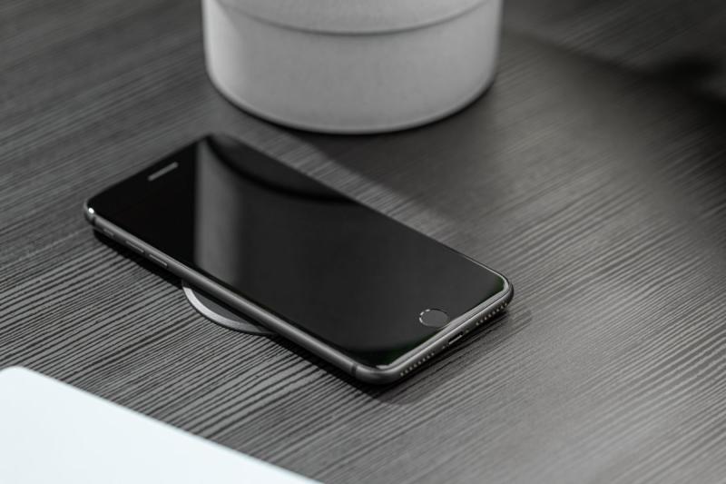 Wireless charging device with fast charging, recessed, black