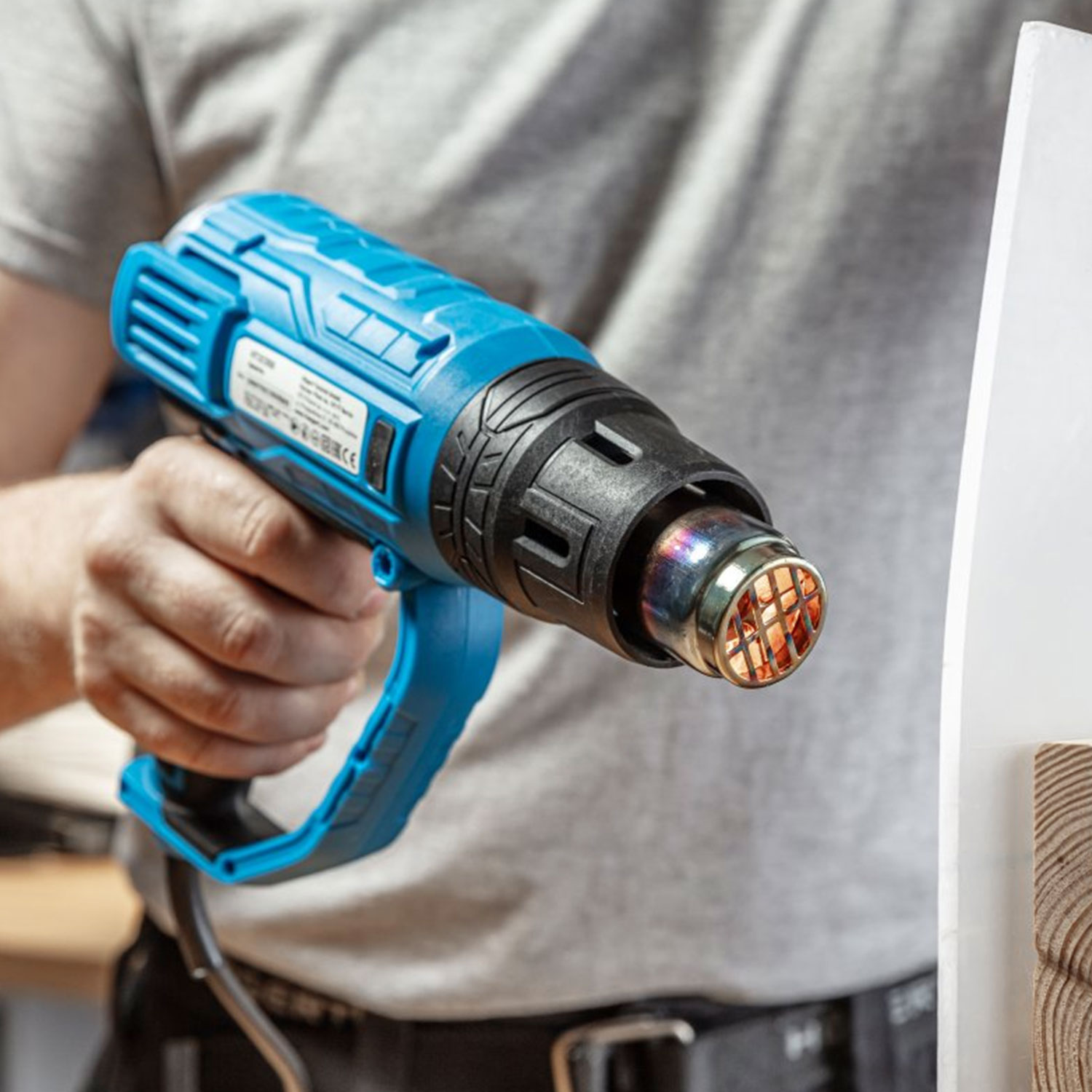 From the Heat Gun to the Tile Lifter: Electric Tools that Save Time and Refine Results