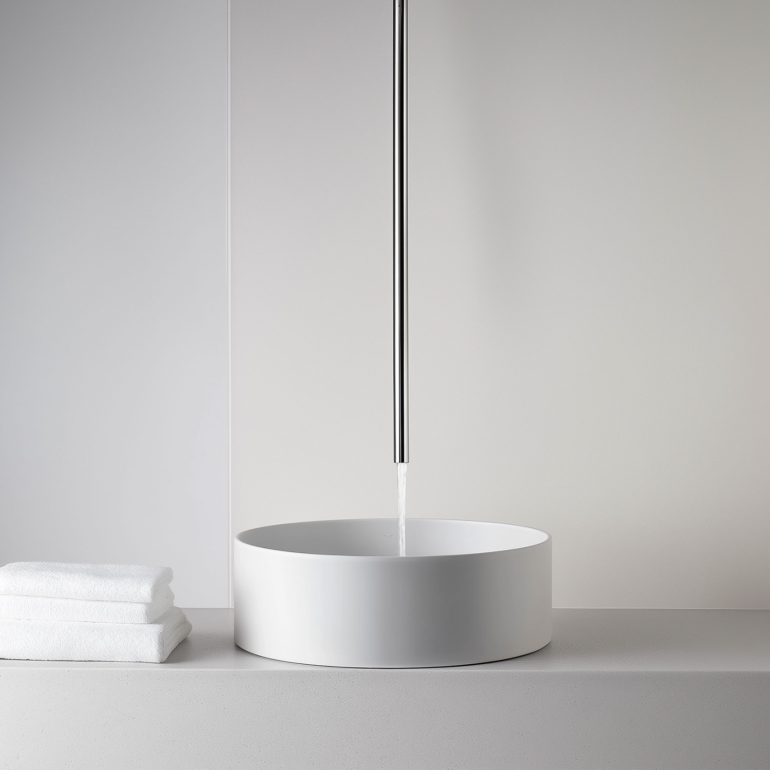 Ceiling-Mounted Taps: A Design Dream or a Practical Nightmare?